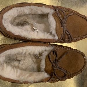 UGG Moccasin Slipper